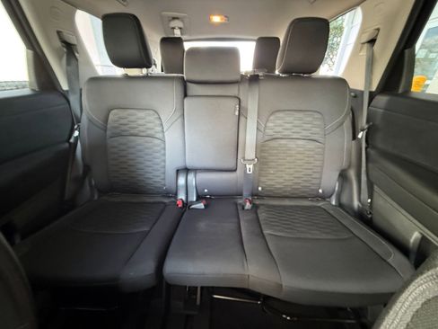 Used 2025 Nissan Pathfinder SV image 41