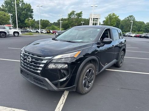 Used 2025 Nissan Rogue SV AWD/4WD image 9