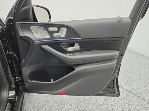 Certified 2024 Mercedes-Benz GLS 450 4MATIC image 20