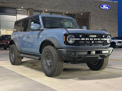 New 2025 Ford Bronco Outer Banks w/ Sasquatch Package image 55