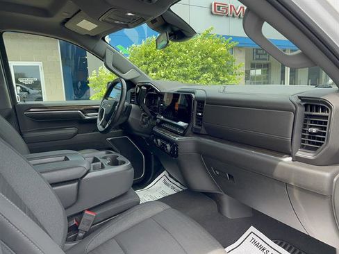 Used 2023 Chevrolet Silverado 1500 LT AWD/4WD image 14