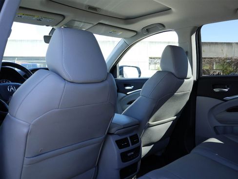Used 2016 Acura MDX FWD w/ Technology Package image 12