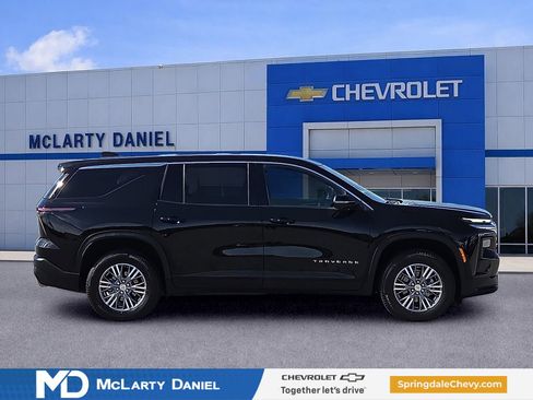 Certified 2024 Chevrolet Traverse LS FWD image 6