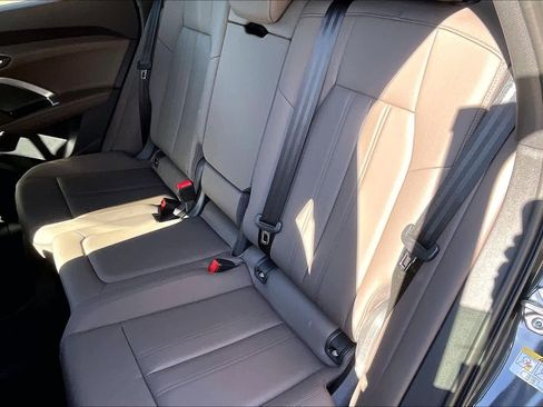 Certified 2025 Audi Q5 Premium w/ Convenience Package image 19