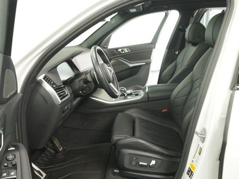 Used 2023 BMW X5 xDrive40i w/ Executive Package image 41