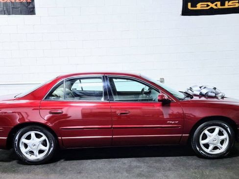 Used 2000 Buick Regal LS w/ Prestige Pkg FWD image 2