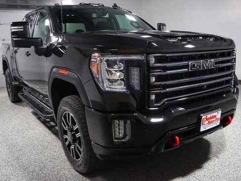 Used 2023 GMC Sierra 2500 AT4 w/ AT4 Preferred Package image 5