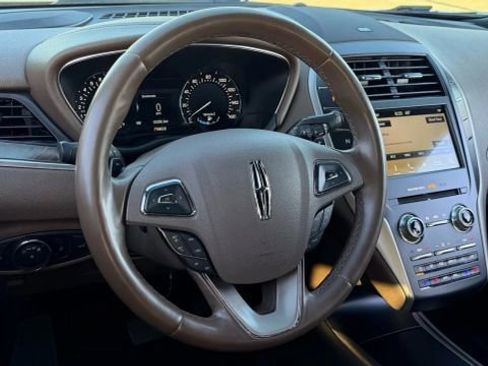 Used 2017 Lincoln MKC Reserve w/ Lincoln MKC Climate Package image 28