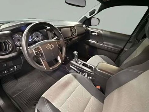 Used 2023 Toyota Tacoma TRD Sport image 17