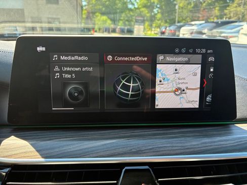 Used 2018 BMW 540i xDrive AWD/4WD image 39