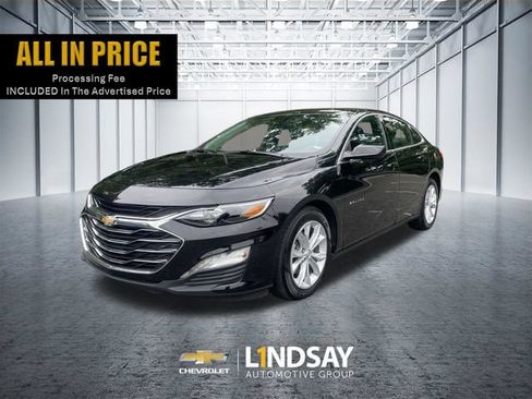 Used 2025 Chevrolet Malibu LT FWD image 1