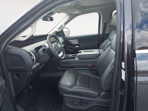 Certified 2025 Ford Expedition Active AWD/4WD image 15