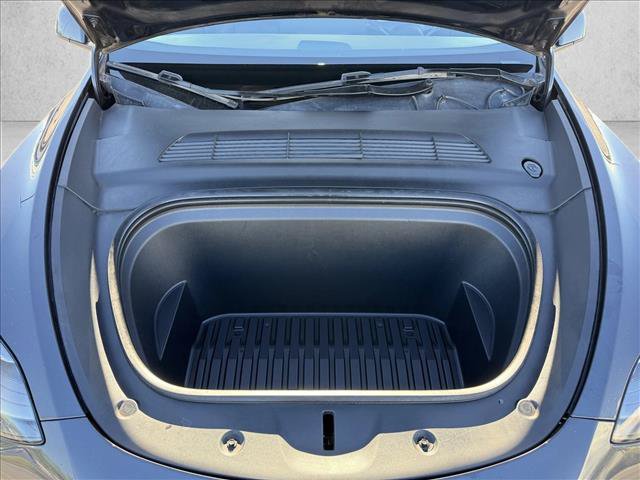 Used 2024 Tesla Model Y Long Range AWD/4WD image 27
