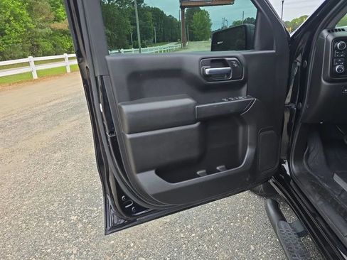 Used 2020 Chevrolet Silverado 1500 Custom w/ Custom Value Package AWD/4WD image 36