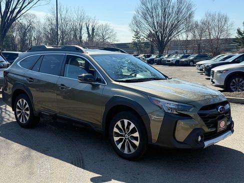 Used 2023 Subaru Outback Limited image 4