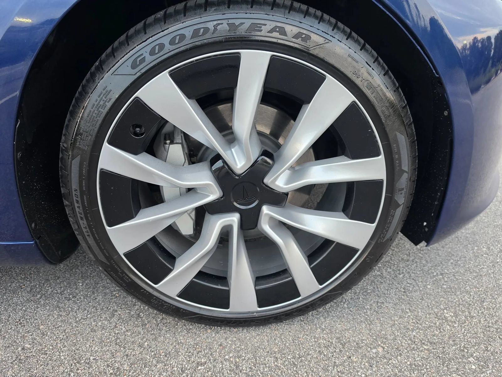 Used 2025 Tesla Model 3 RWD image 17