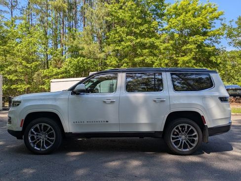 Used 2022 Jeep Grand Wagoneer Series II w/ Premium Group II image 9