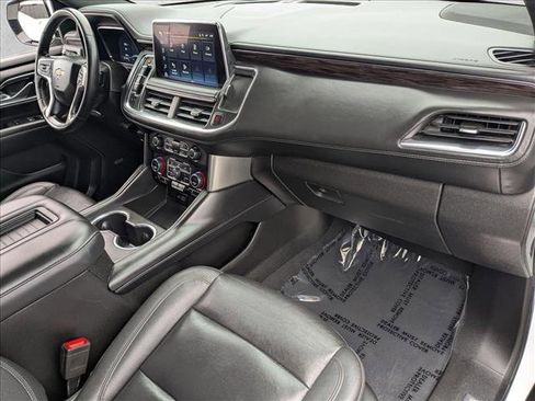Used 2023 Chevrolet Suburban LT image 24