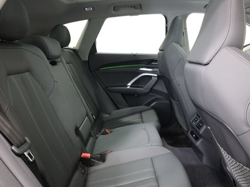 Used 2025 Audi Q5 Premium Plus w/ Premium Plus AWD/4WD image 24