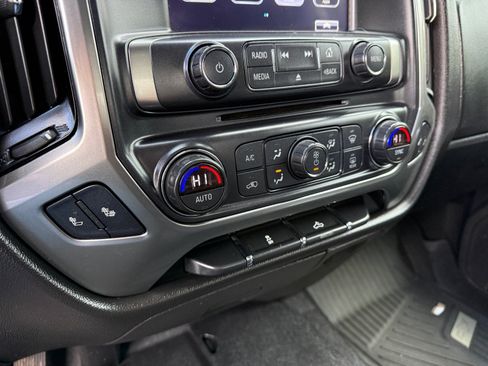 Used 2018 Chevrolet Silverado 1500 LT w/ All Star Edition image 28