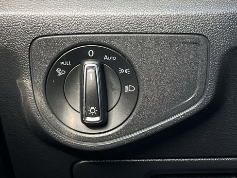 Used 2022 Volkswagen Atlas SE FWD image 20