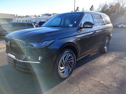 New 2025 Lincoln Navigator Reserve image 26