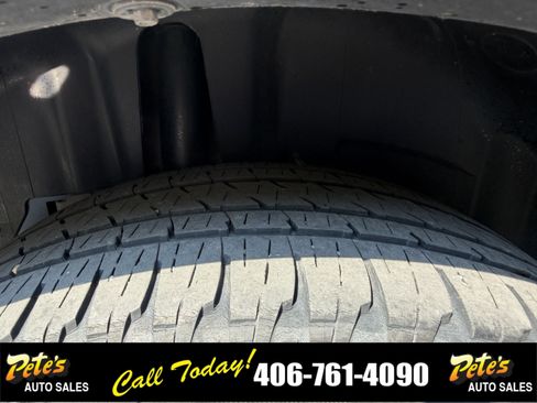 Used 2018 Ford Explorer Limited AWD/4WD image 21