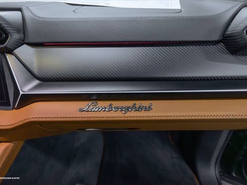 New 2025 Lamborghini Urus SE image 53