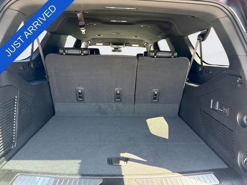 Used 2025 Chevrolet Suburban RST w/ Comfort Package image 25