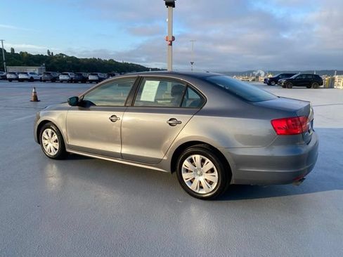 Used 2011 Volkswagen Jetta Sedan FWD image 6