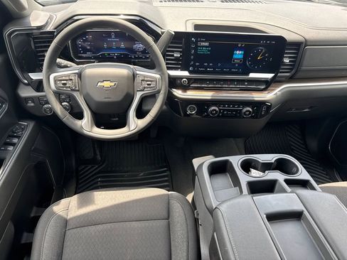 Used 2024 Chevrolet Silverado 1500 LT AWD/4WD image 23