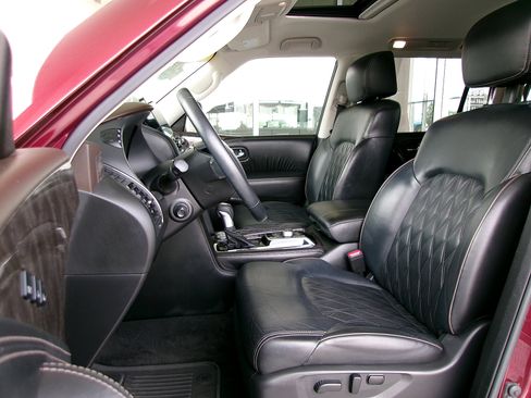 Used 2022 Nissan Armada Platinum w/ Captain's Chairs Package AWD/4WD image 13