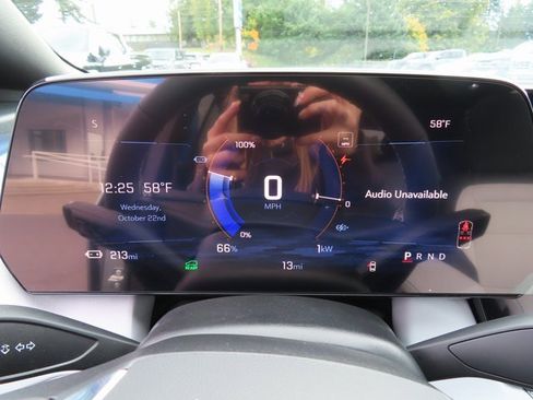 Certified 2025 Chevrolet Equinox EV LT w/ Convenience Package image 17