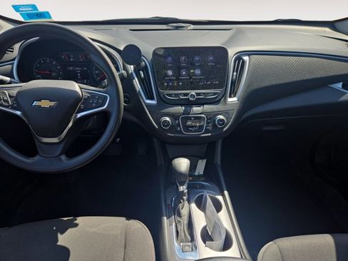 Used 2024 Chevrolet Malibu LS FWD image 10