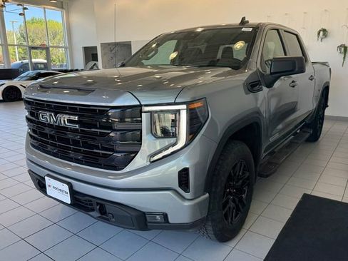 Certified 2024 GMC Sierra 1500 Elevation w/ LPO, Elevation Black Package AWD/4WD image 30