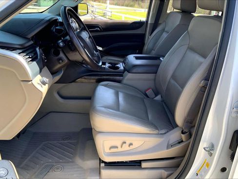 Used 2019 Chevrolet Suburban LT w/ Texas Edition Package image 8