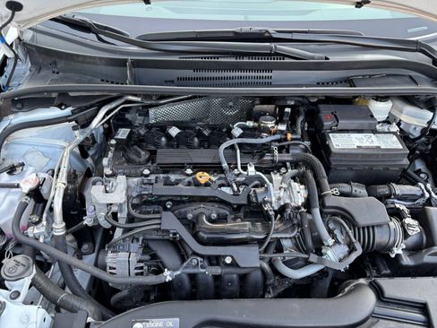 Used 2025 Toyota Corolla LE FWD image 30