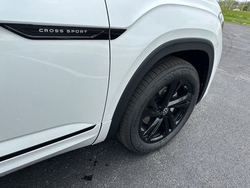 New 2026 Volkswagen Atlas Cross Sport SEL R-Line AWD/4WD image 9