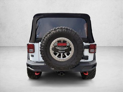 Used 2017 Jeep Wrangler Unlimited Rubicon AWD/4WD image 5
