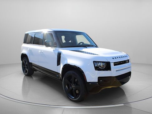 New 2025 Land Rover Defender 110 X-Dynamic SE image 5
