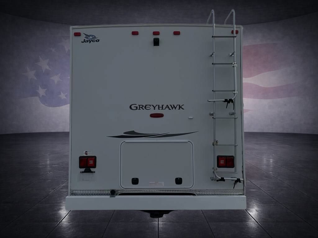 Used 2013 Ford E-450 and Econoline 450 Super Duty w/ Motorhome Prep Pkg RWD image 6