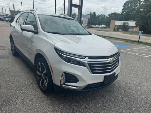 Certified 2022 Chevrolet Equinox Premier FWD image 10