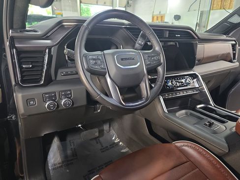 Used 2025 GMC Sierra 2500 Denali Ultimate AWD/4WD image 15