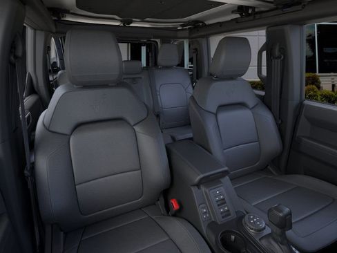 New 2025 Ford Bronco Badlands image 11