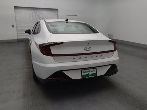 Used 2022 Hyundai Sonata SEL w/ Preferred Accessory Package FWD image 6