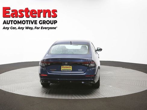 Used 2025 Honda Accord Touring image 38
