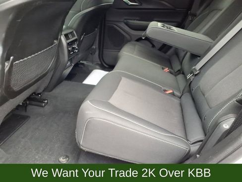 Used 2024 Jeep Grand Cherokee Laredo X image 13