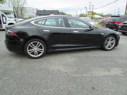Used 2013 Tesla Model S Long Range RWD image 9