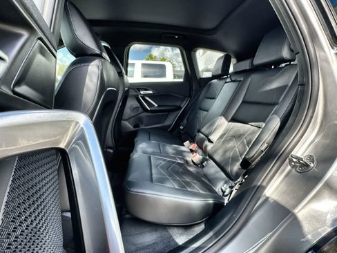 Used 2025 BMW X1 xDrive28i w/ Technology Package image 4