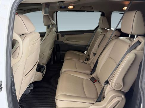 Used 2024 Honda Odyssey Elite image 13